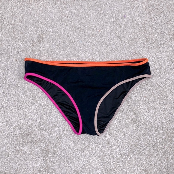 Victoria’s Secret Bikini Bottom | Size M - Picture 1 of 8